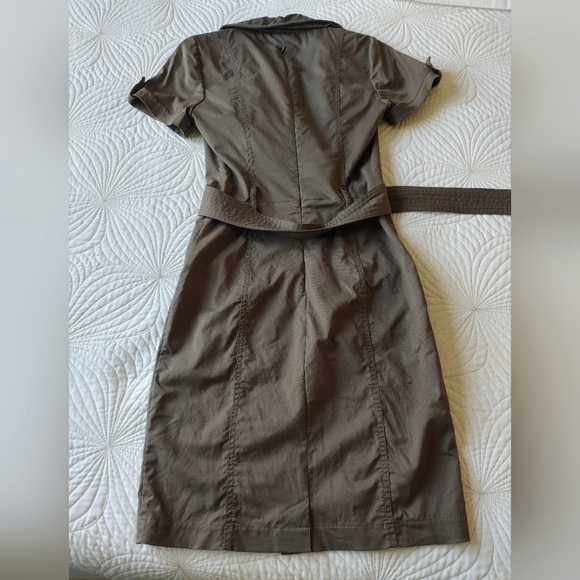 Dress - Picture 2 of 4